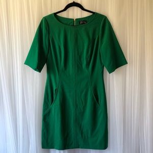 TAHARI ARTHUR S. LEVINE GREEN DRESS SIZE 6